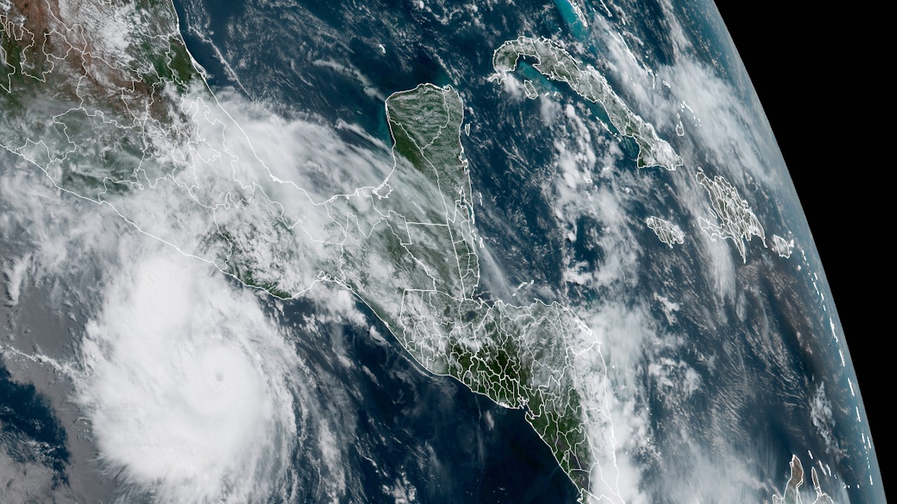 Imagen satelital de la presencia de “Bonnie” en costas de México (rammb-slider.cira)