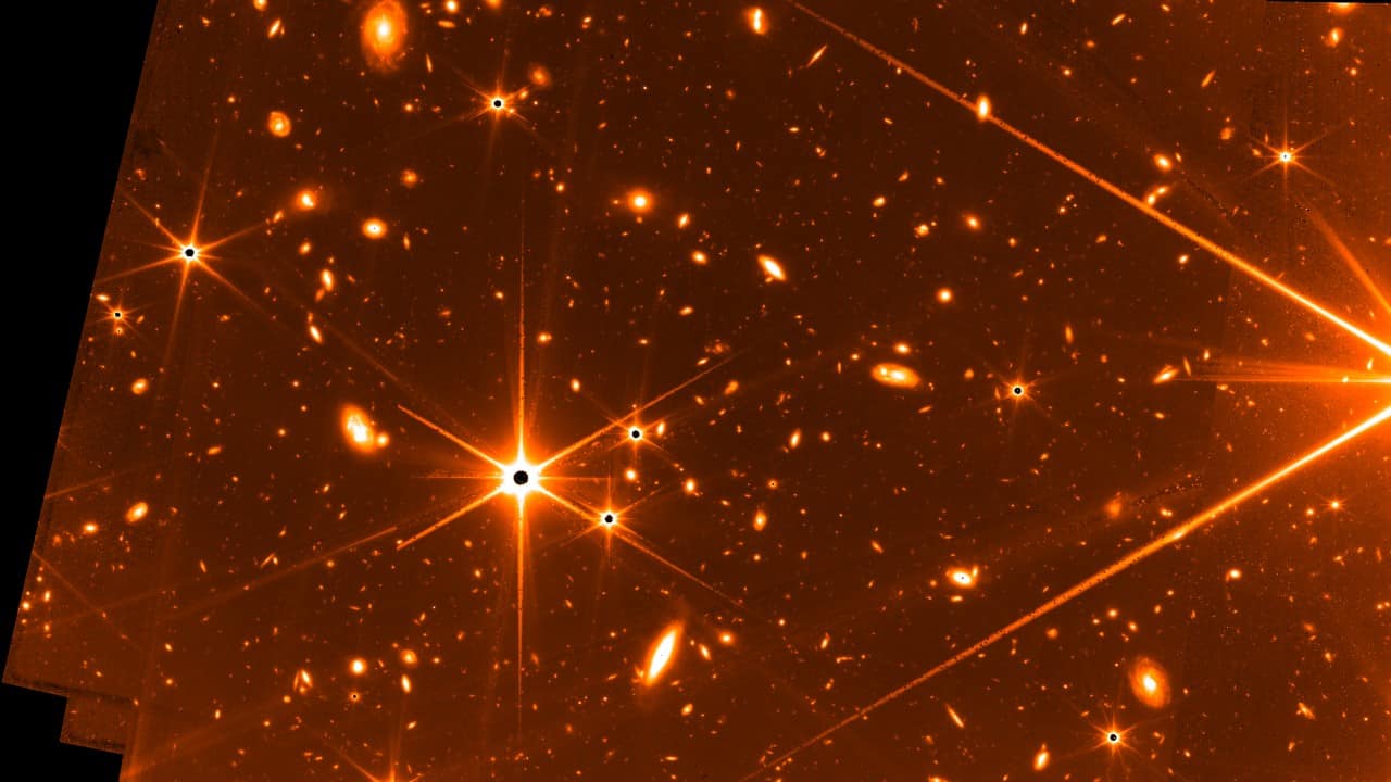 FOTO: NASA ofrece un primer vistazo al origen del universo gracias al telescopio James Webb.
