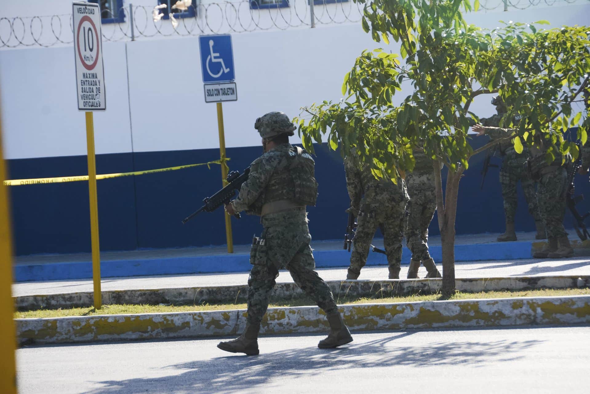 Ataque armado en Cancún deja dos lesionados