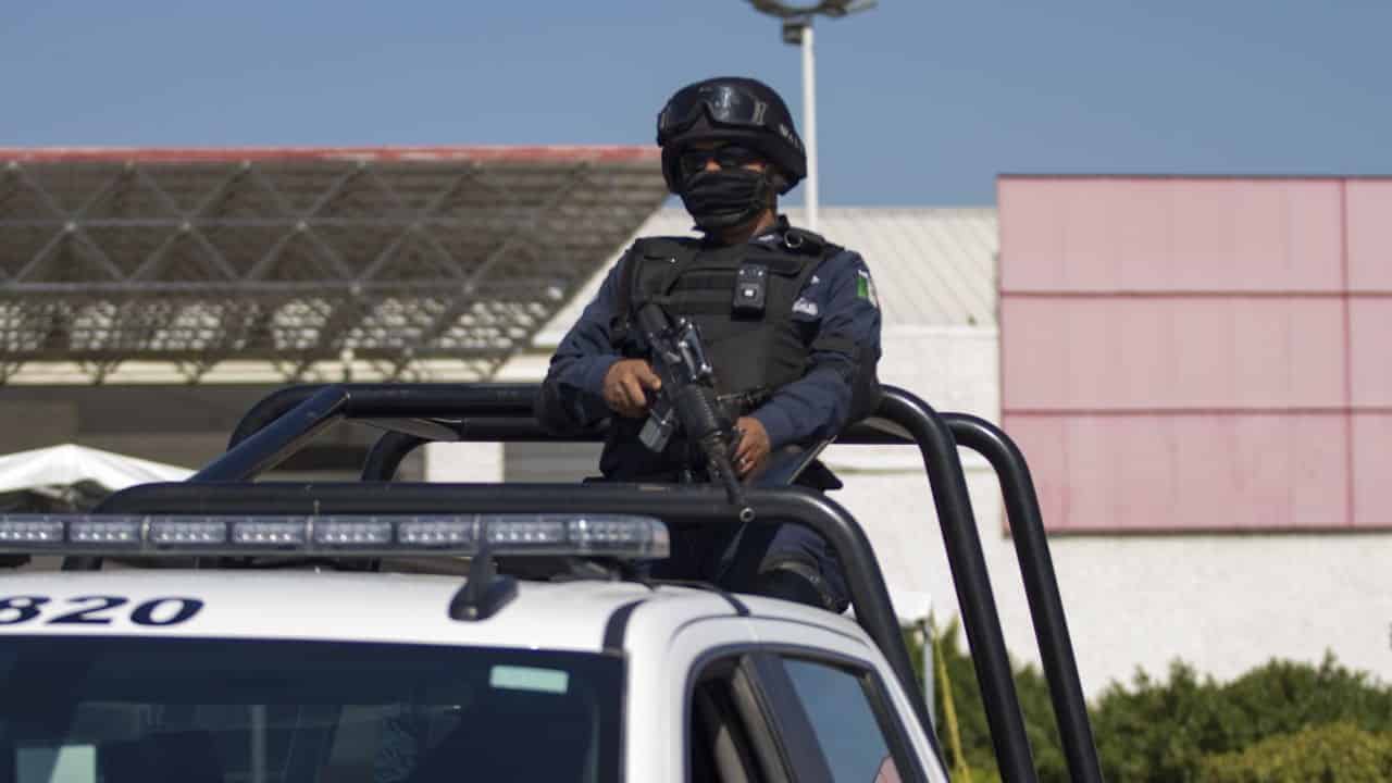Policías en Nuevo León