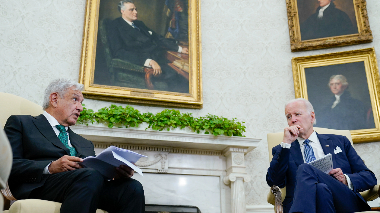 ‘¡Qué viva Estados Unidos, qué viva México lindo y querido!’: AMLO a Biden en la Casa Blanca