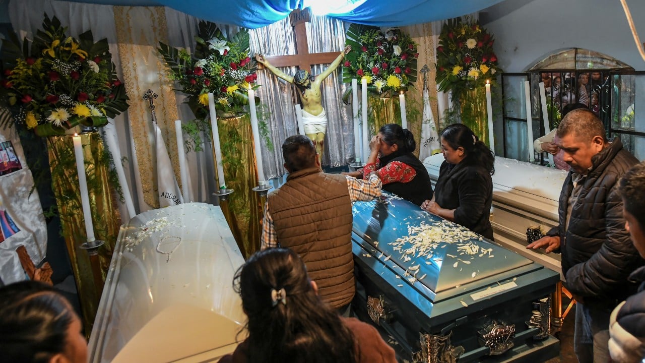 Realizan funerales de mexicanos muertos en Texas