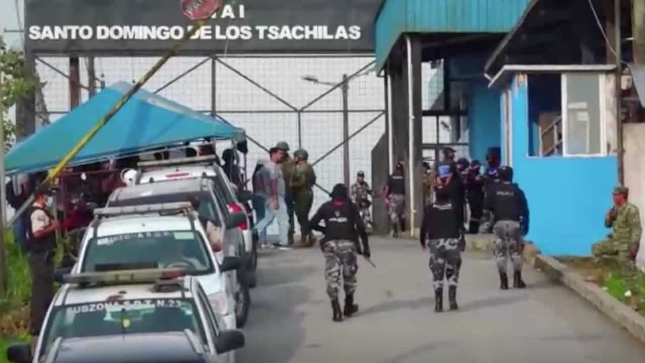 Riña al interior de una cárcel en Ecuador deja 13 muertos