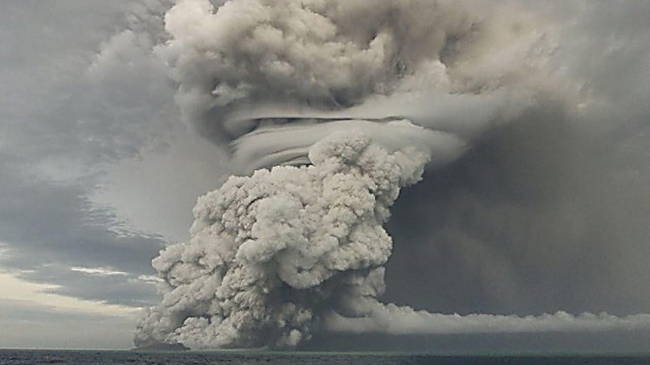 La erupción de volcán de Tonga creó ondas atmosféricas que dieron seis veces la vuelta al mundo