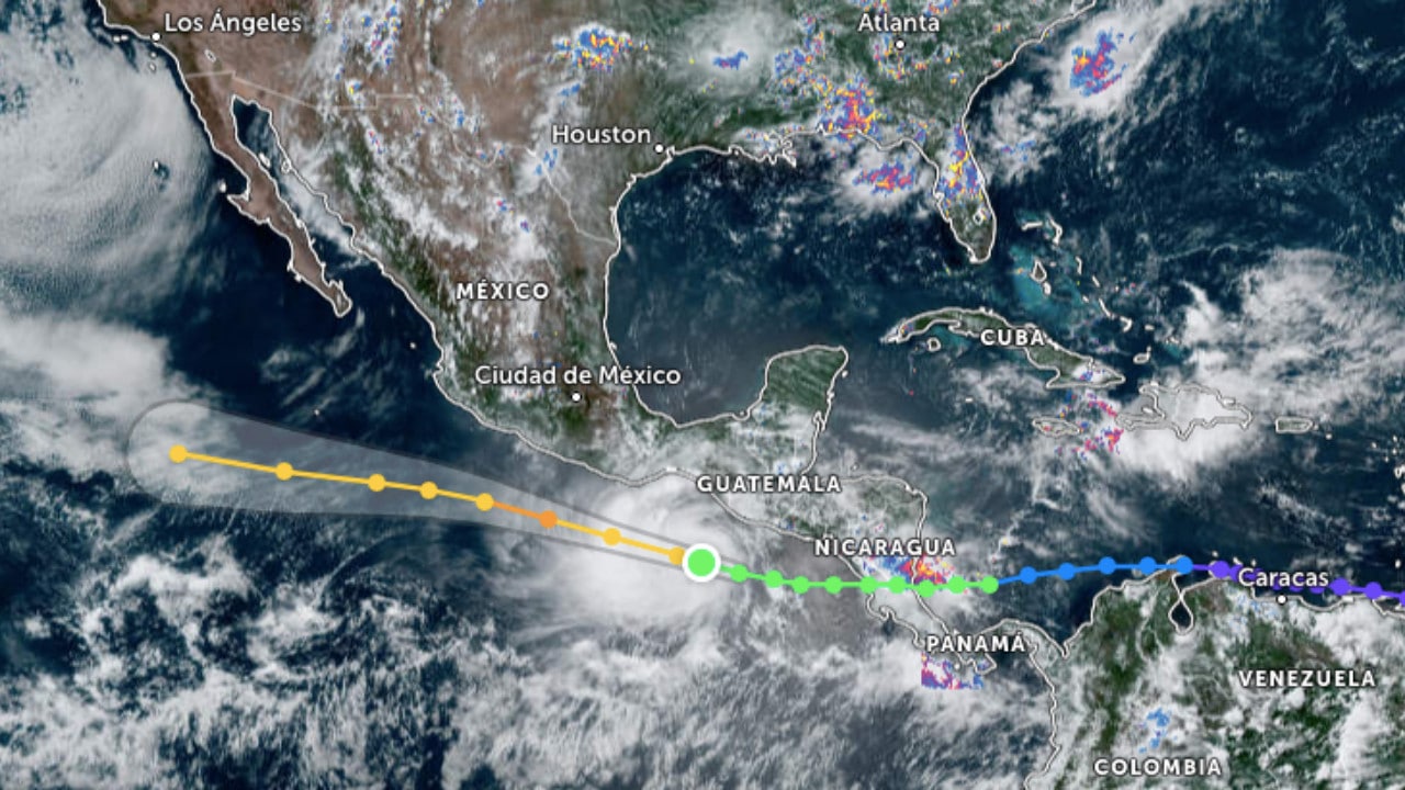 Tormenta tropical Bonnie ocasiona fuertes lluvias al sur de México