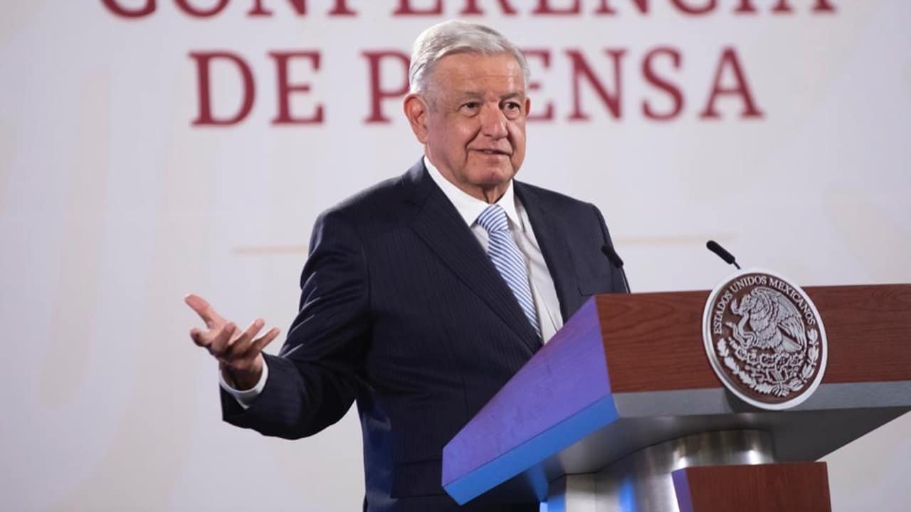El presidente, Andrés Manuel López Obrador (AMLO), habla sobre Tomas Zerón en su conferencia mañanera.