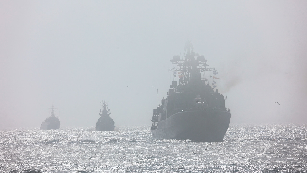 Fotografía de archivo que muestra ejercicios militares realizados por la Flota del Norte de Rusia en el Mar de Barents