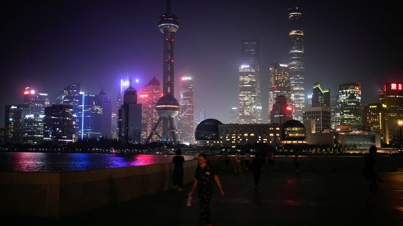 El horizonte de la ciudad china de Shanghai no se iluminará durante dos noches por ola de calor (Reuters)