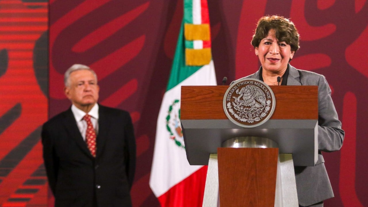 Delfina Gómez en la conferencia mañanera del presidente Andrés Manuel López Obrador (AMLO).