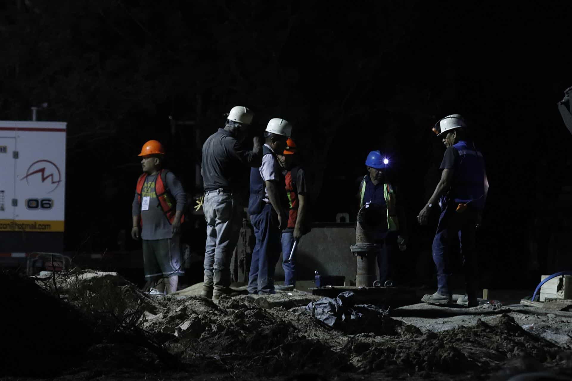 Dron revela que todavía no hay condiciones para que buzos ingresen a la mina en Sabinas, Coahuila