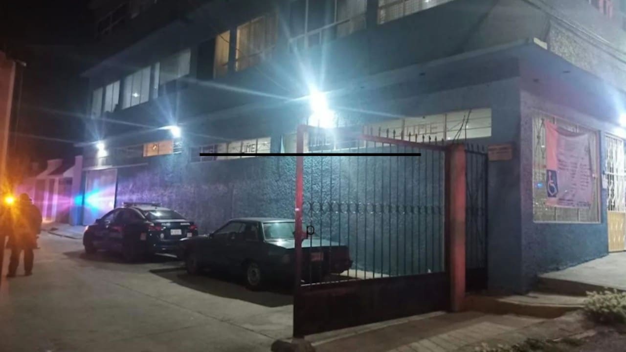 Hospital atacado en Ecatepec, Estado de México (Twitter: @diarioedomex_)