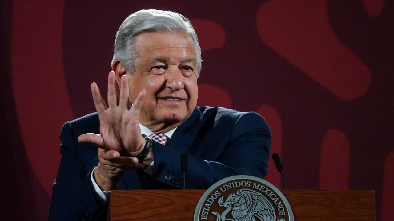 El presidente de México, Andrés Manuel López Obrador (AMLO) habla en conferencia mañanera.