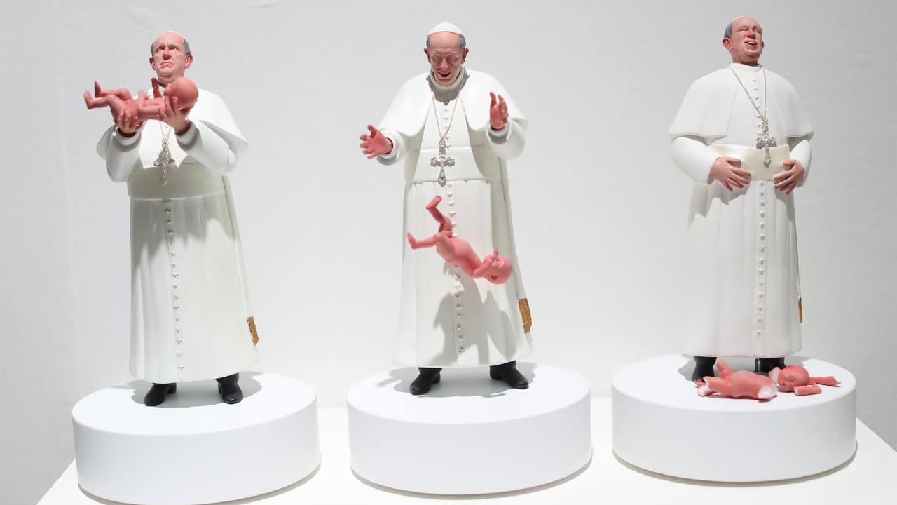 Escultura del papa Francisco causa polémica en México