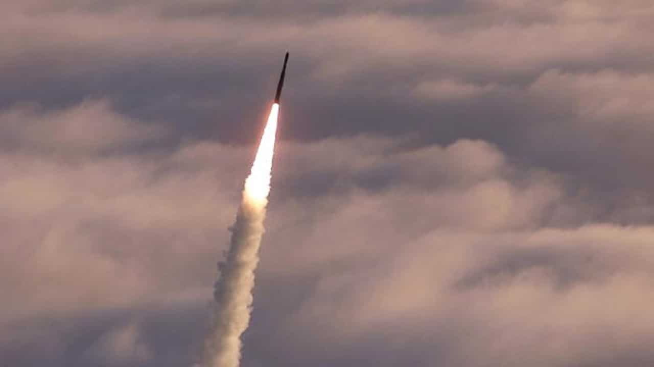 Estados Unidos lanza misil intercontinental