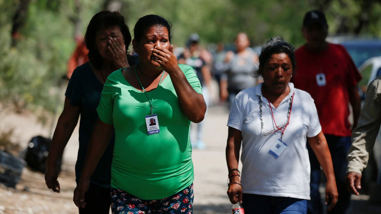 Familiares desconfían de operativo de rescate de mineros en Coahuila