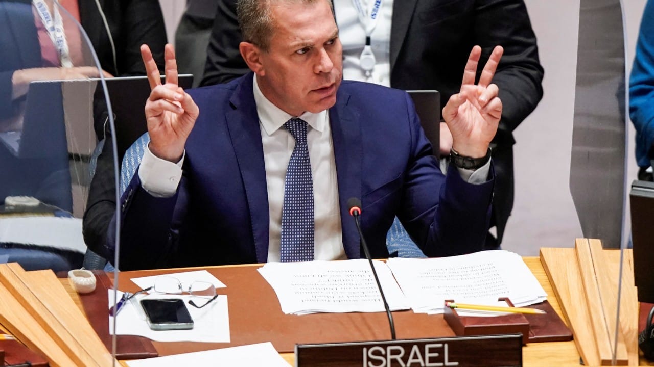 El embajador de Israel ante la ONU, Gilad Erdan, habla durante la reunión del consejo de seguridad debido a la situación en Medio Oriente y Palestina (Reuters)