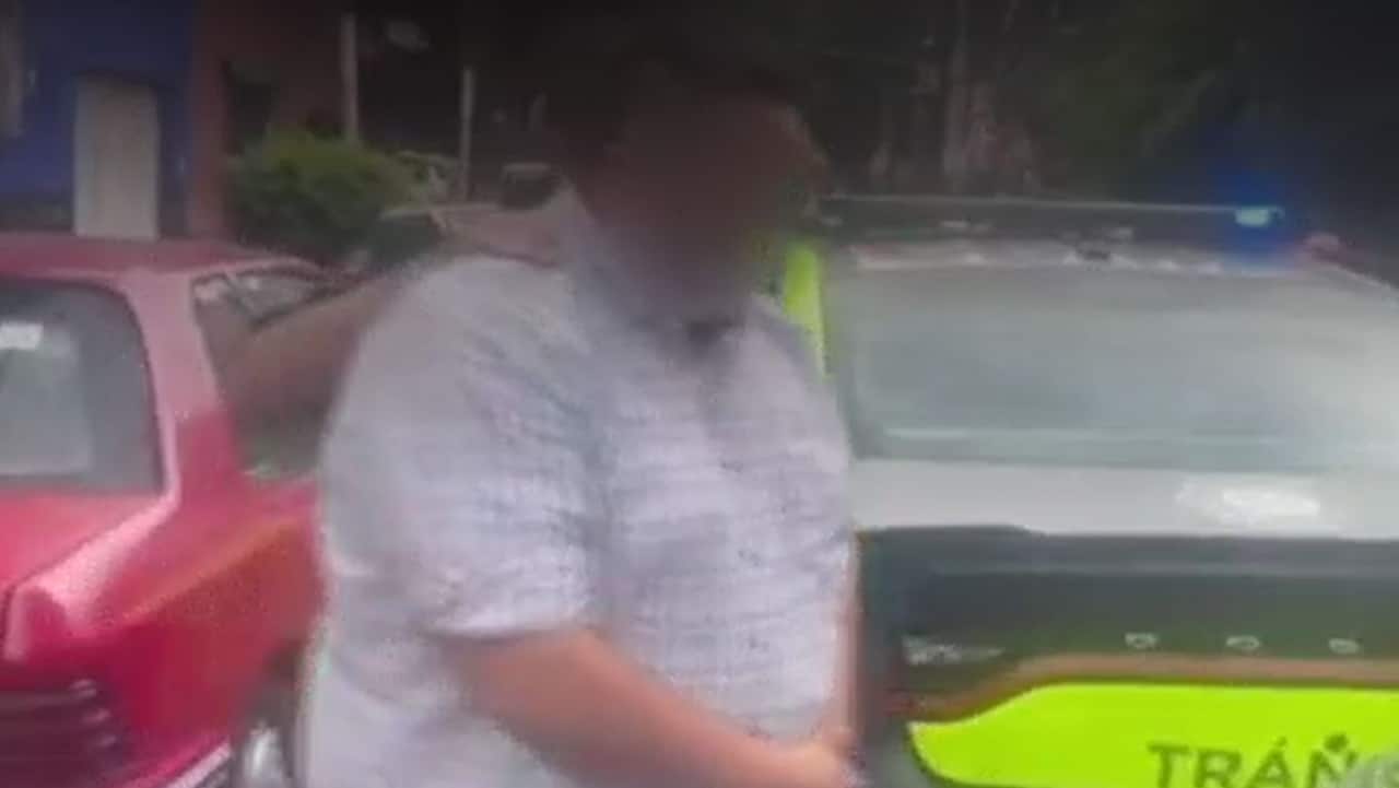 Hombre detenido en Tlalpan con casi medio millón de pesos en carro