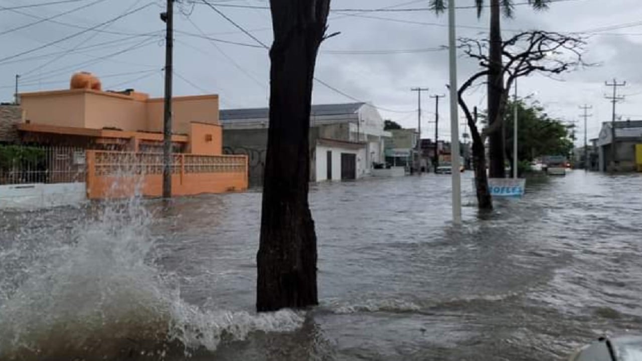 Lluvia causa afectaciones en Campeche, México (Twitter: @oliverpachecoMX)