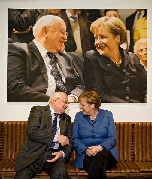 Mijail Gorbachov foto con Angela Merkel