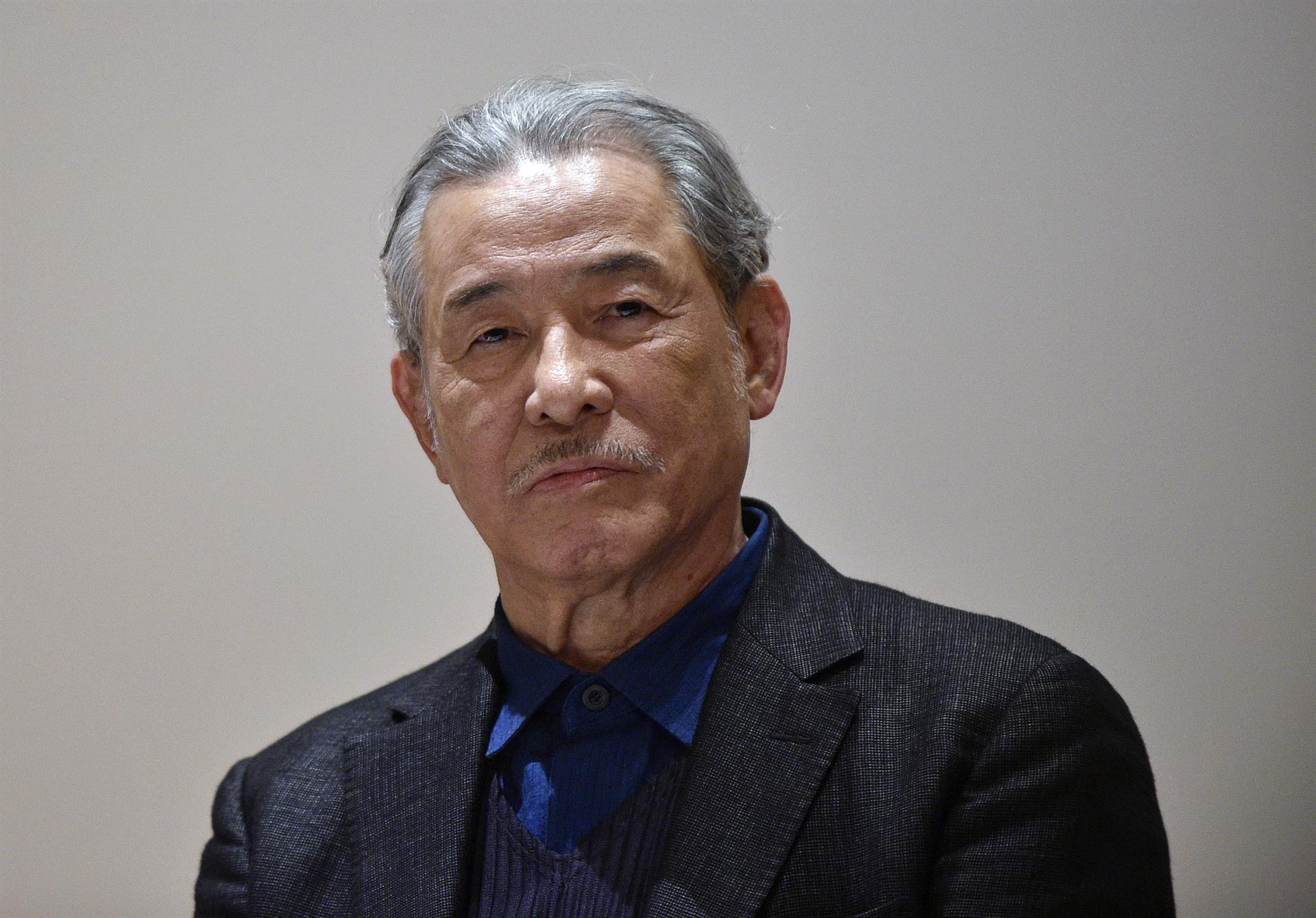 Muere diseñador de moda japonés Issey Miyake a los 84 años