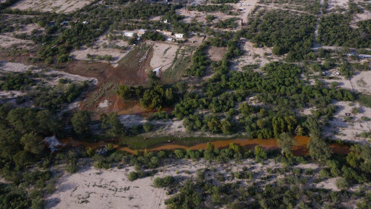 Fotografía panorámica que muestra el Río Sabinas en las inmediaciones de la "El Pinabete". Fuente: Cuartoscuro