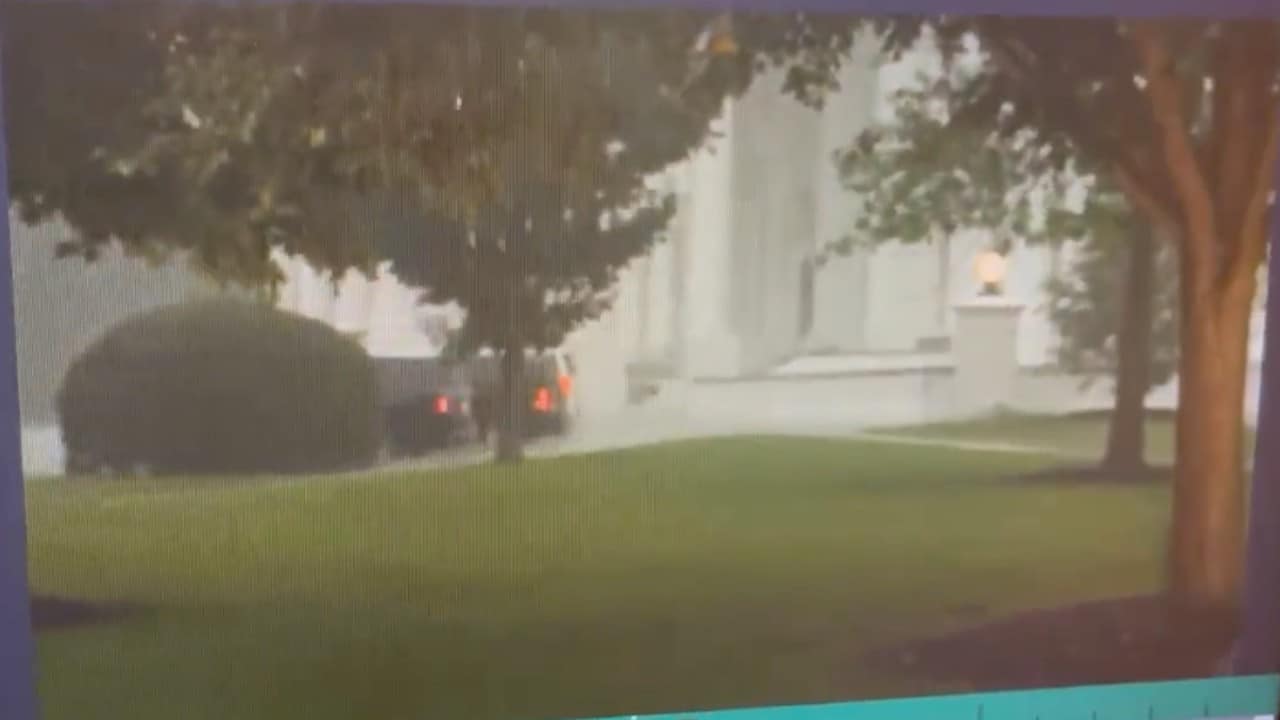 Video: Cuatro personas resultan heridas tras ser alcanzadas por un rayo en Washington.