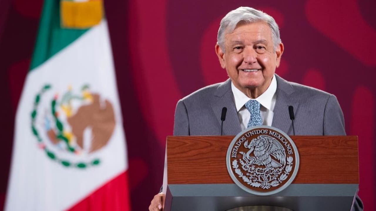 El presidente, Andrés Manuel López Obrador (AMLO), en su conferencia mañanera desde Palacio Nacional.