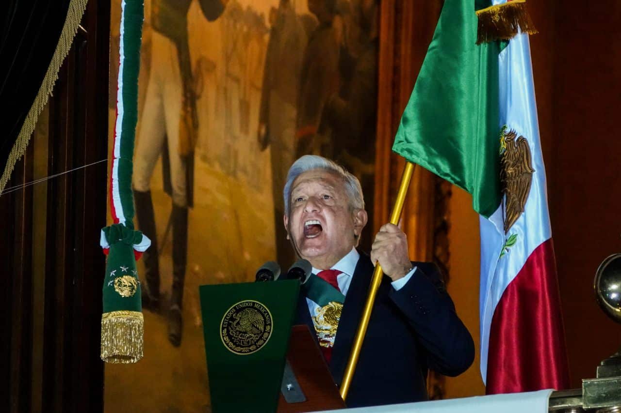 Andrés Manuel López Obrador durante el grito de Independencia desde Palacio Nacional (Cuartoscuro)