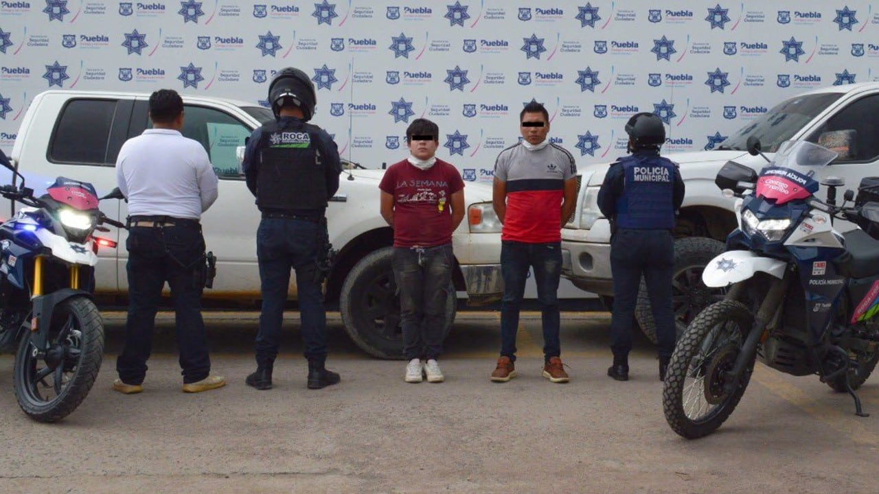 Aseguran a 28 migrantes centroamericanos que viajaban hacinados en Puebla
