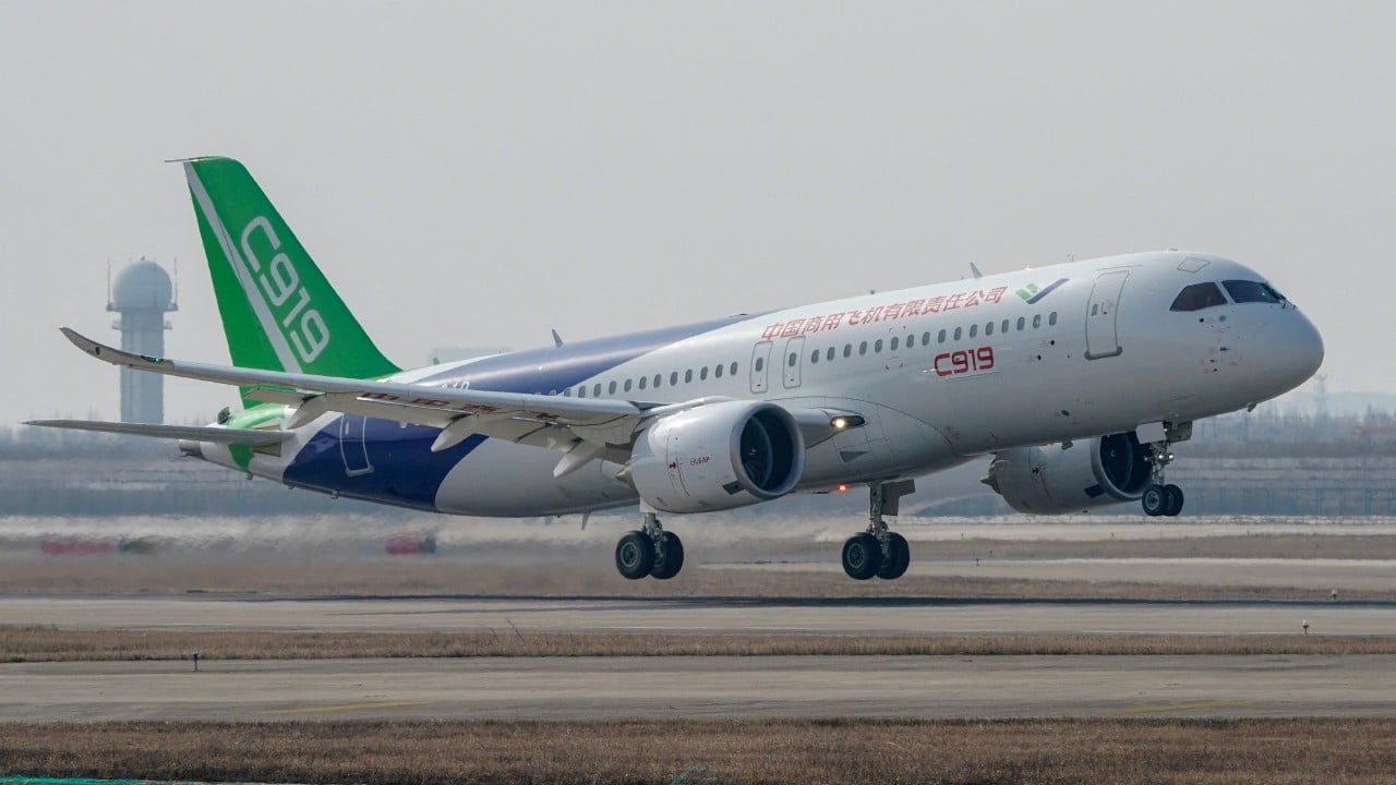 Avión chino de pasajeros C919.