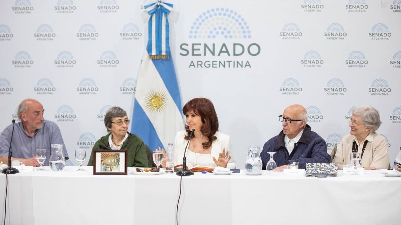 ‘Estoy viva por Dios y por la Virgen’: Cristina Fernández