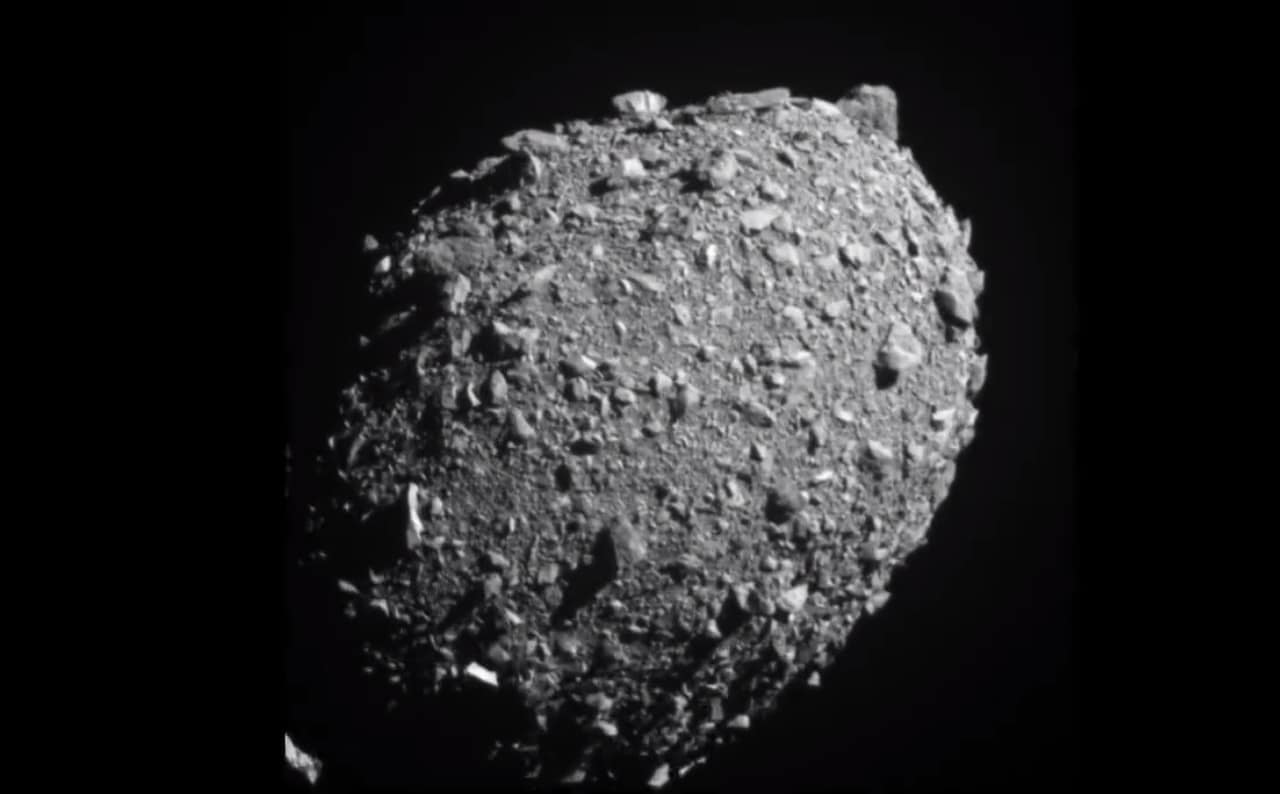 Nave de la NASA choca contra asteroide