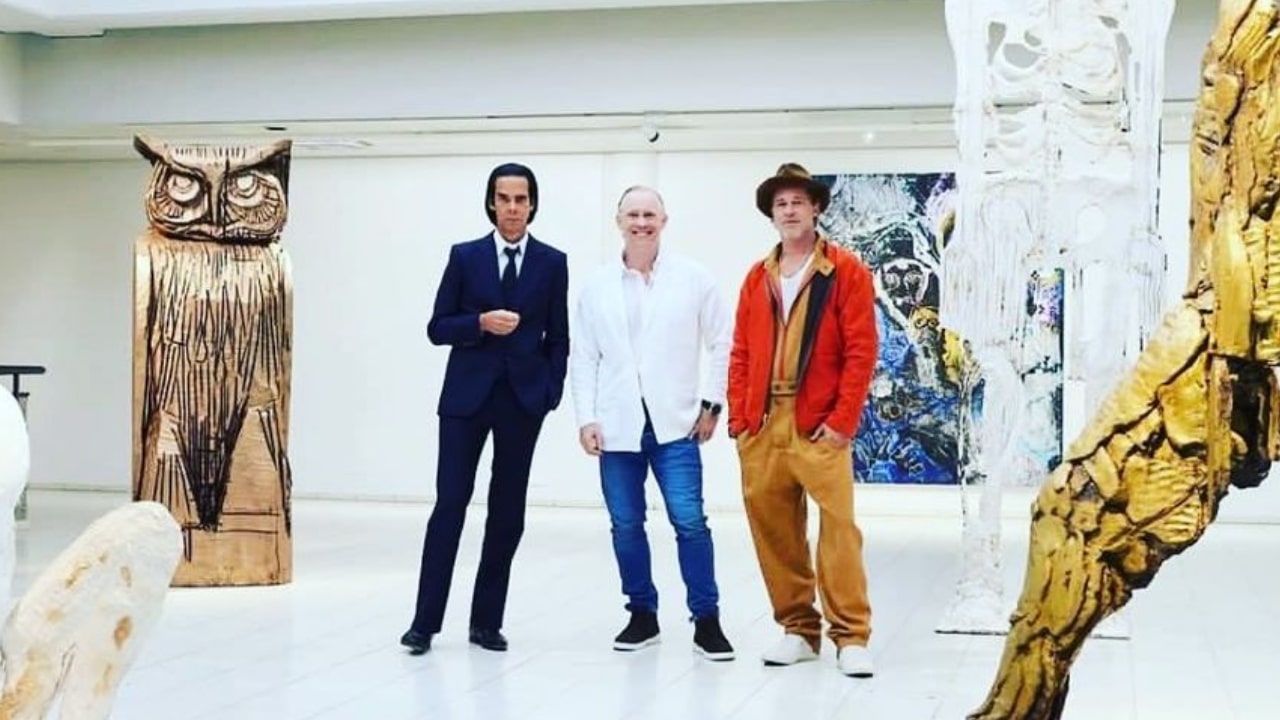 Brad Pitt debuta como escultor y expone obras en Finlandia