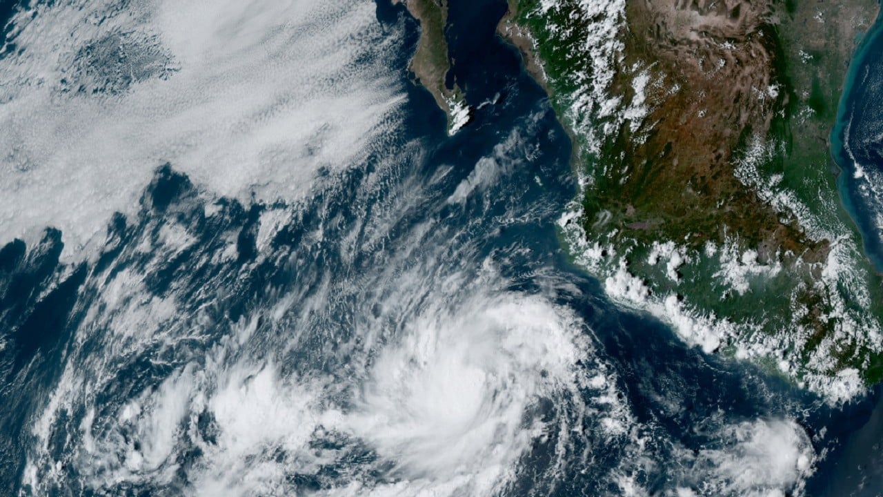 La tormenta tropical Orlene continúa intensificándose frente a las costas de Jalisco (rammb-slider)