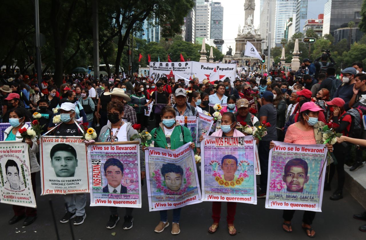 Marcha en la CDMX a ocho años de la desaparición de normalistas en Ayotzinapa (Cuartoscuro)