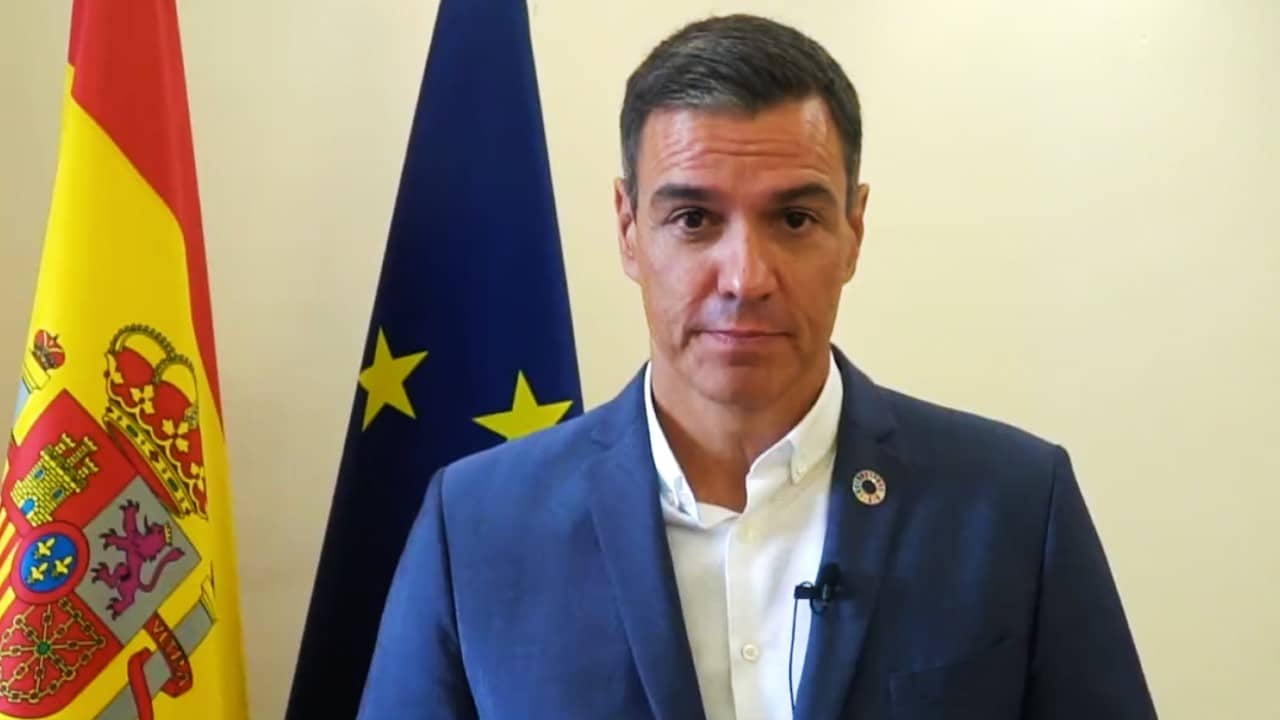 Pedro Sánchez, presidente de España, da positivo a COVID-19