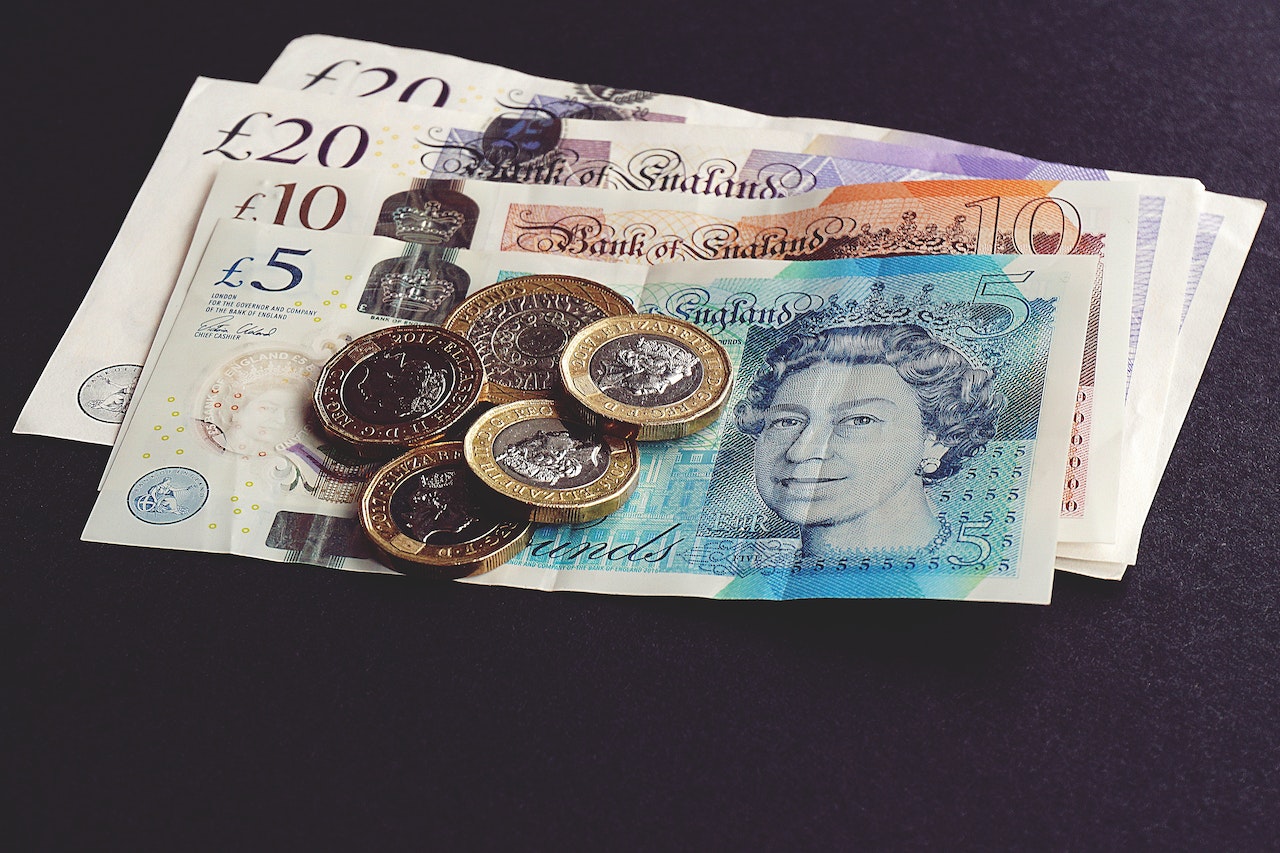 ¿Qué pasará con los billetes con el rostro de Isabel II?