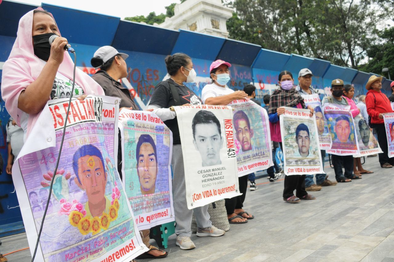 Caso Ayotzinapa: Abogados de militares desacreditan informe