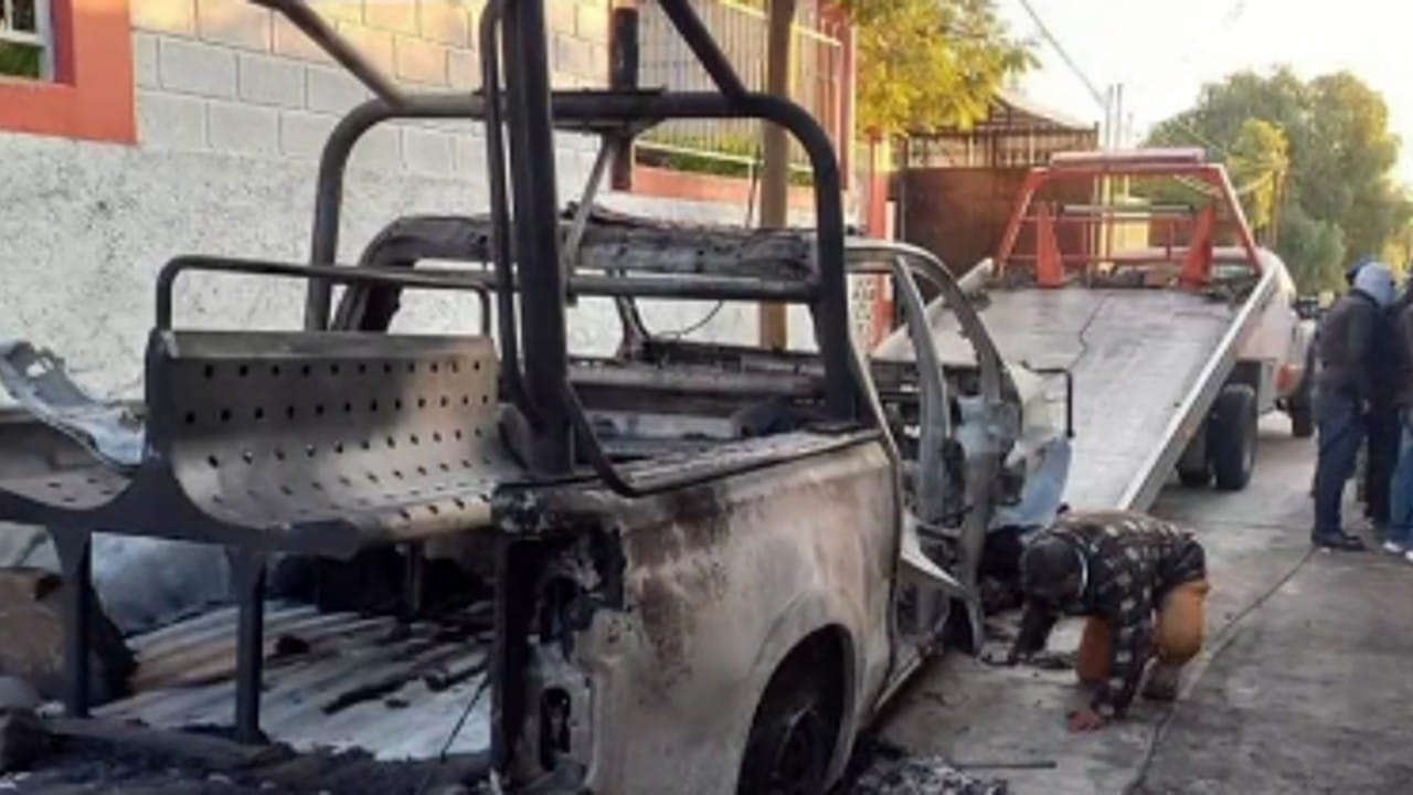Pobladores de Tula, Hidalgo, queman patrulla de la Guardia Nacional