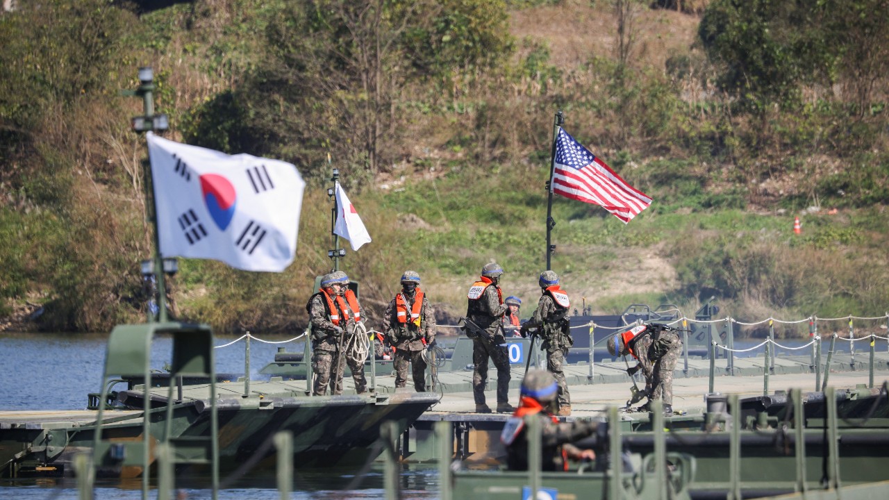 Corea del Sur realiza disparos tras supuesta incursión de barco norcoreano