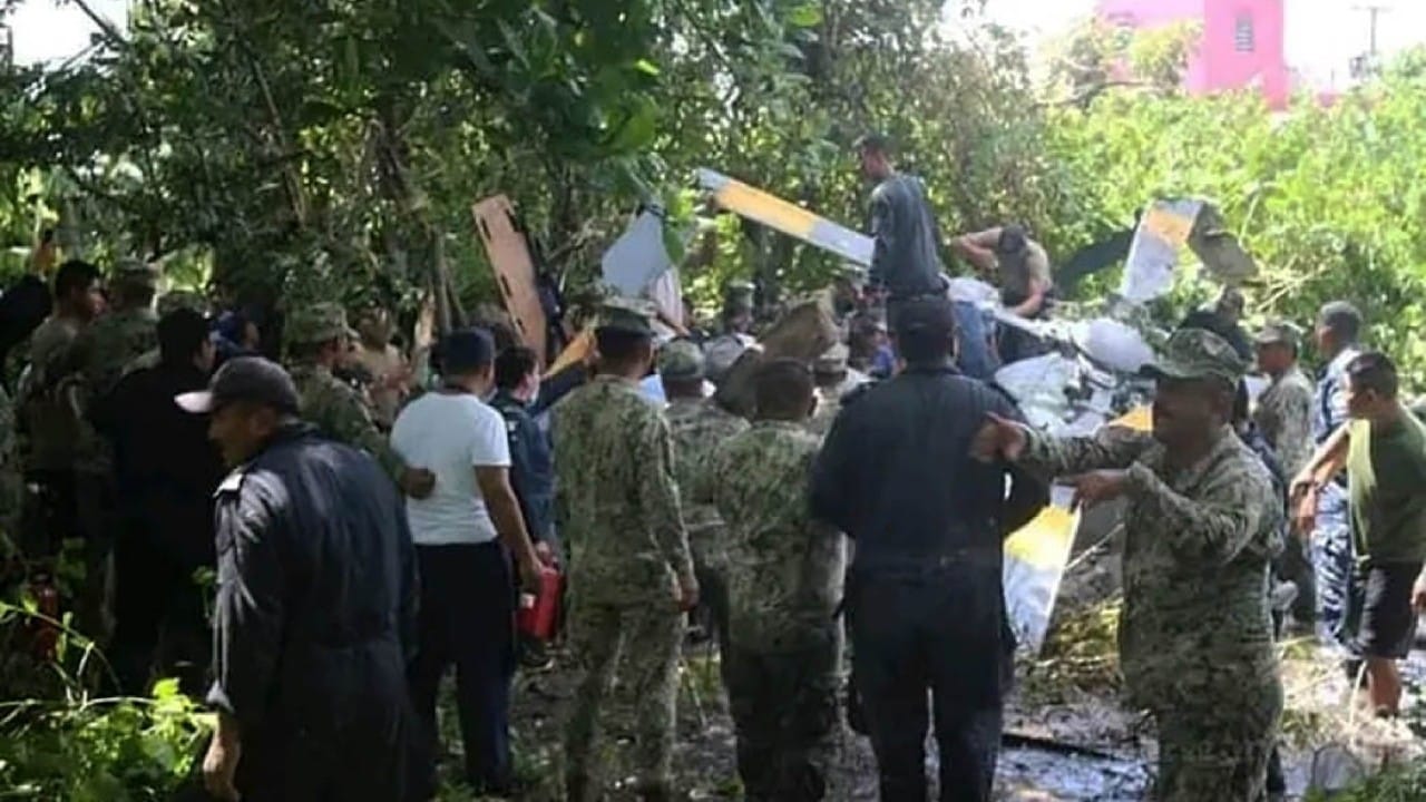 Suman 3 muertos tras desplome de helicóptero de la Marina en Tabasco
