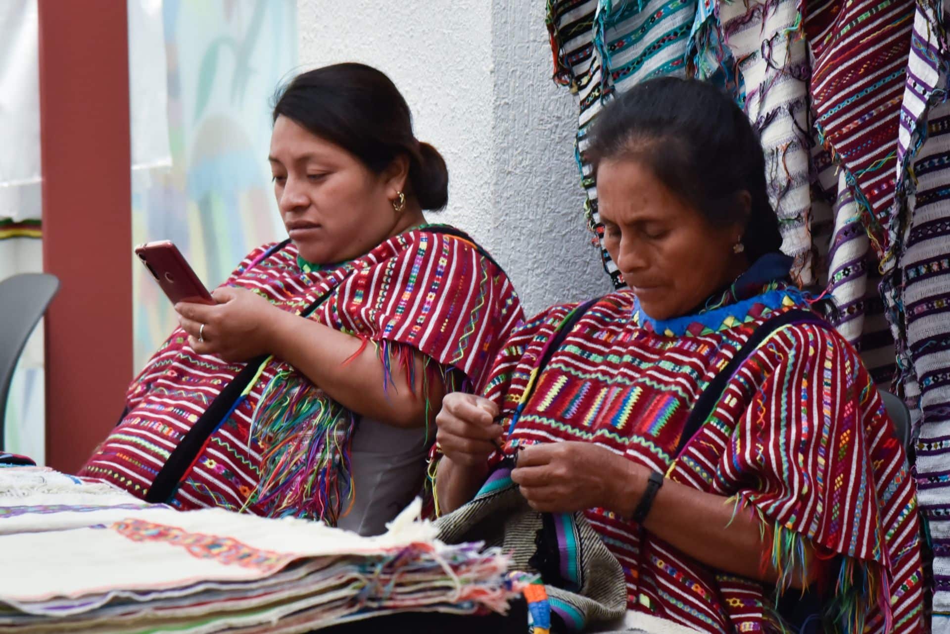 Lenguas indígenas podrían desaparecer de México en un siglo