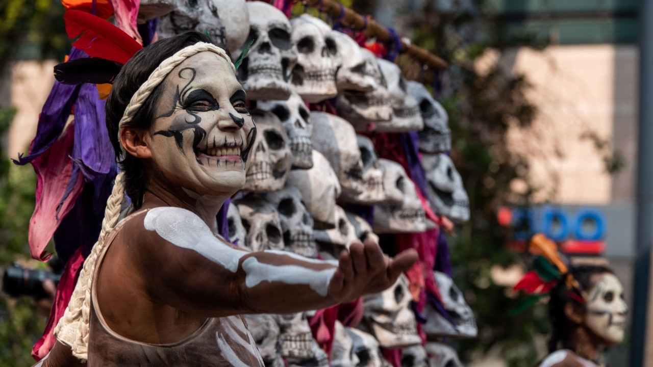 En la CDMX el Desfile del Día de Muertos es uno de los festejos de esta gran tradición.