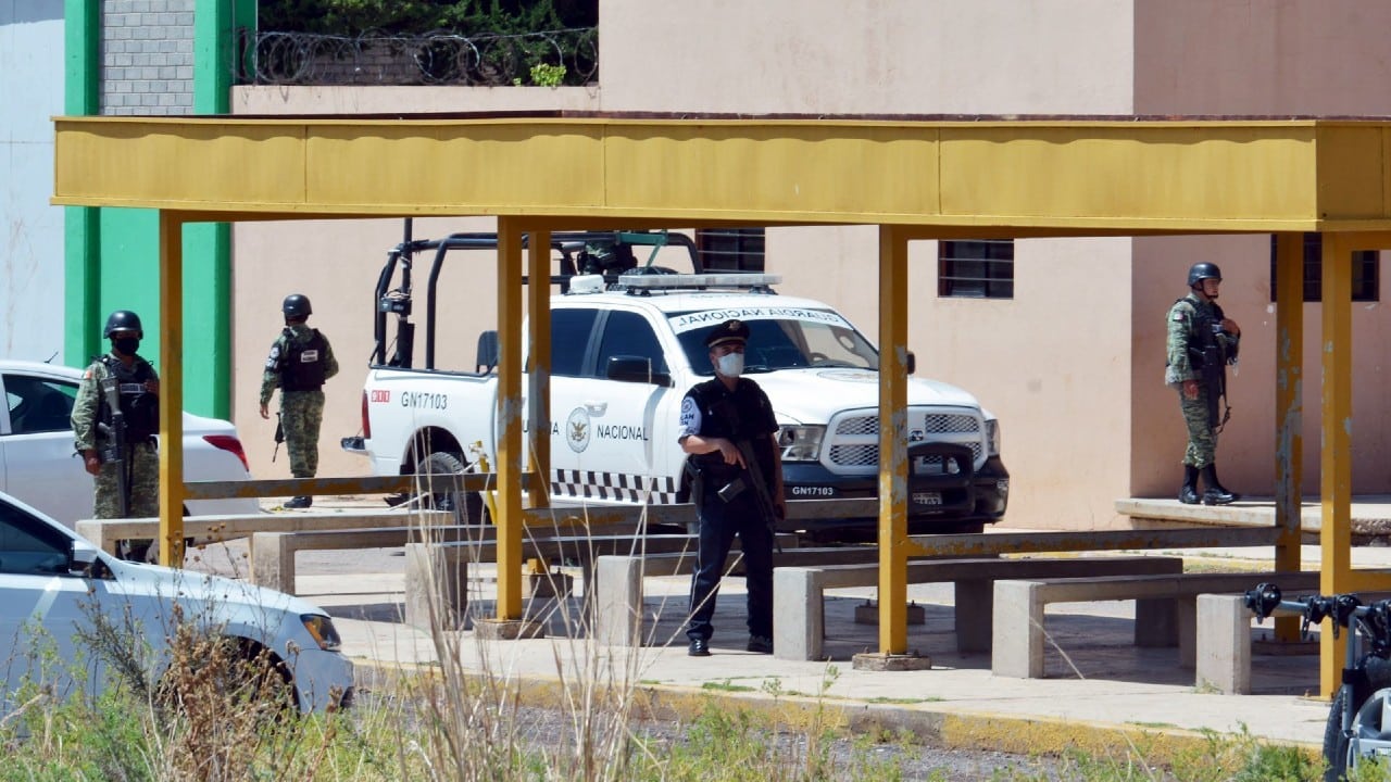 Reportan la fuga de al menos 6 reos de penal de Cieneguillas en Zacatecas