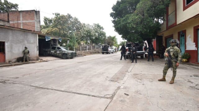 Habitantes de San Miguel Totolapan viven con temor, piden al Ejército y Guardia Nacional no se retiren