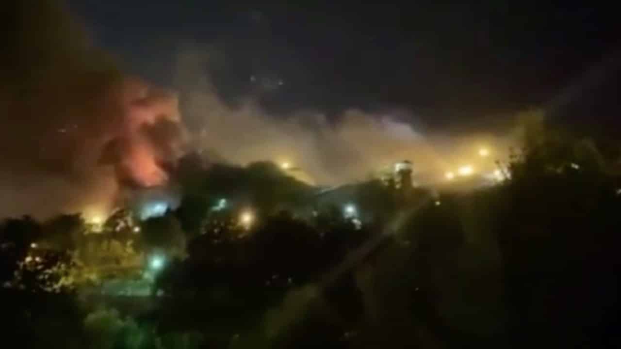 Incendio en prisión Evin de Teherán deja al menos ocho muertos