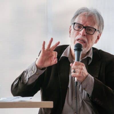 Muere el poeta mexicano David Huerta