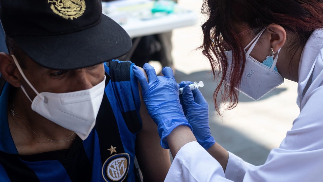 Refuerzan aplicación de casi un millón de vacunas contra la influenza en Sinaloa