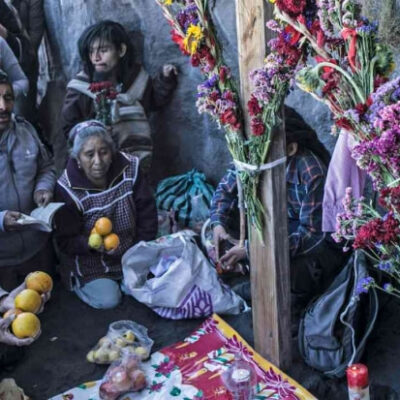 Habitantes de Xalitzintla, Puebla, celebran cumpleaños de 'Don Goyo', en marzo de 2019. Foto: Cuartoscuro | Archivo